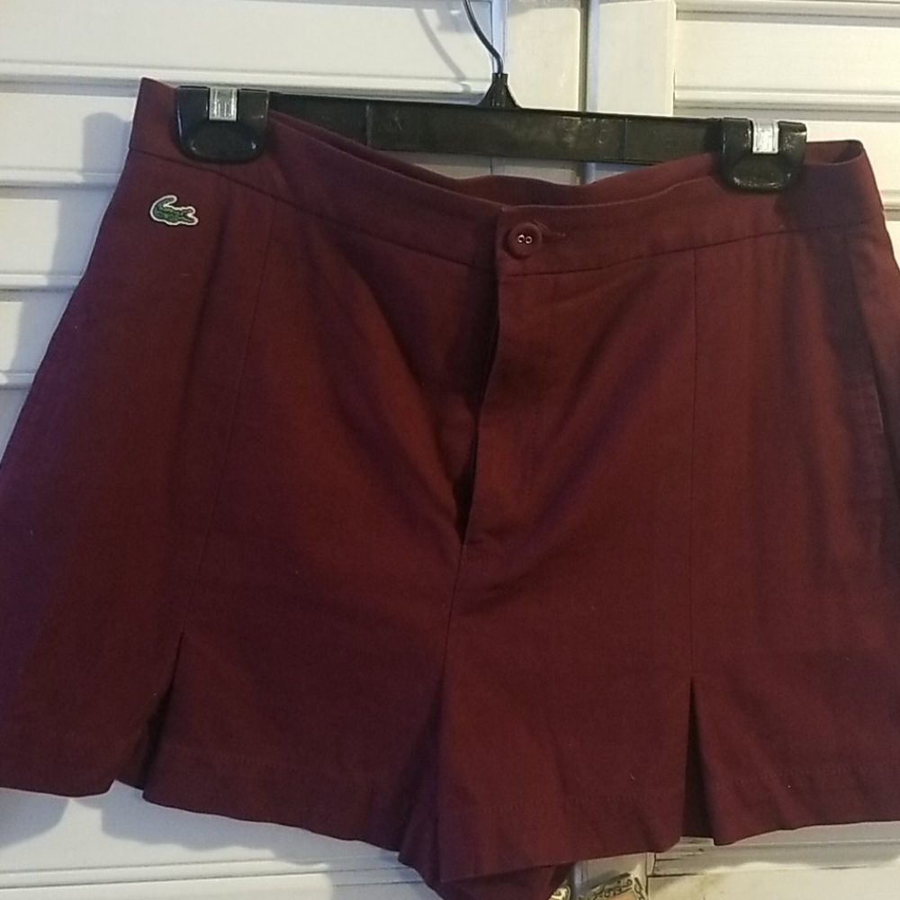 Maroon tennis shorts